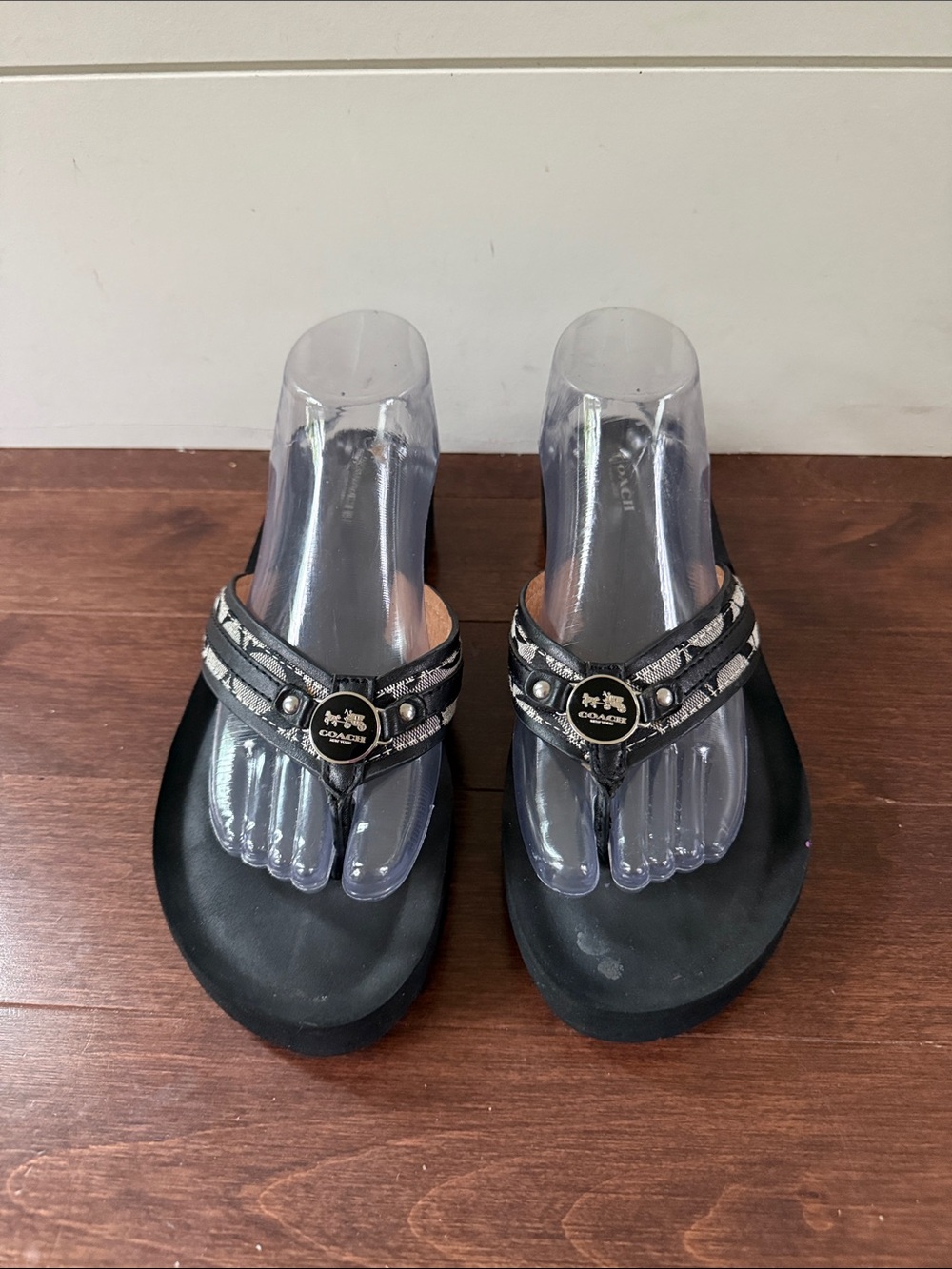 Coach Black Thong Sandals with Silver Logo Medallions sz 8.5
